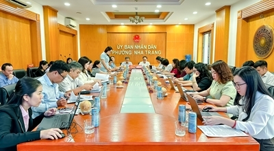 Đoàn kiểm tra chuyên ngành năm 2026 Bộ Nội vụ làm việc với UBND phường Nha Trang về công tác sắp xếp tổ chức bộ máy và quản lý biên chế